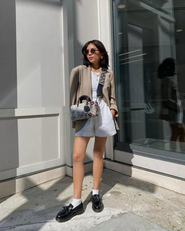 DR MARTENS ADRIAN SMOOTH LEATHER TASSEL LOAFER - BLACK