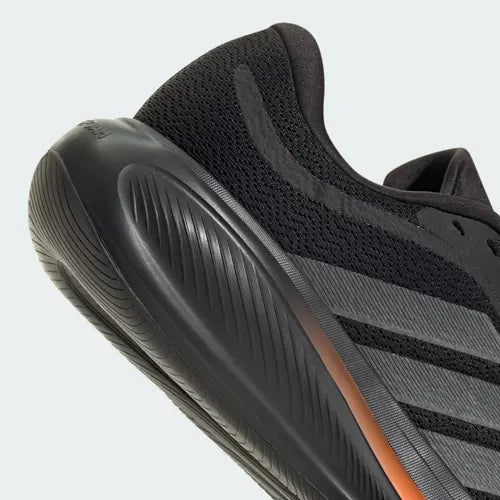 ADIDAS RESPONSE RUNNER 2 - Core Black / Iron Metallic / Carbon