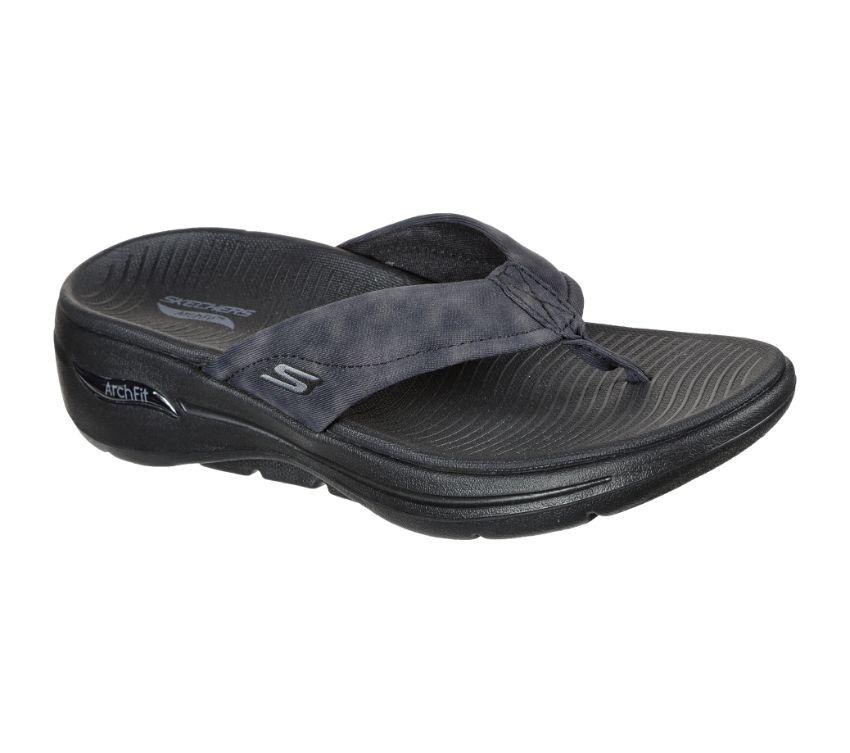 SKECHERS WOMEN'S GOWALK ARCH FIT ASTOUND - BLACK/BLACK