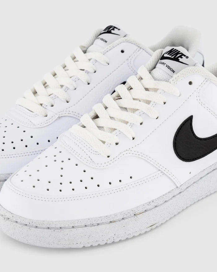 NIKE YOUTH COURT BOROUGH LOW 2 - WHITE/BLACK