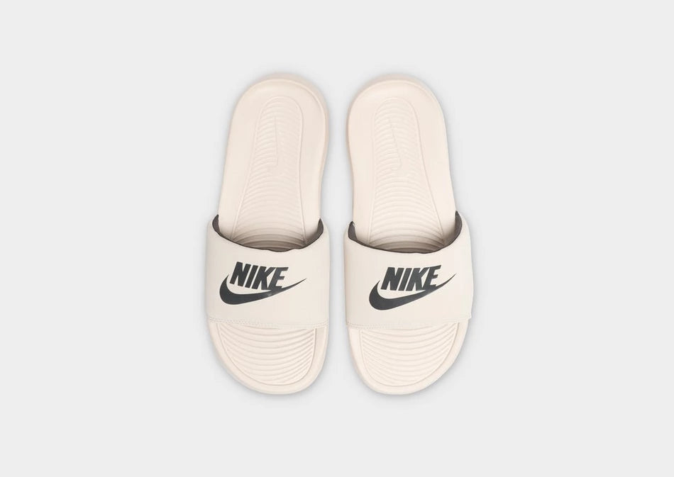 NIKE WOMENS VICTORI ONE SLIDE - PEARL WHITE/ASH