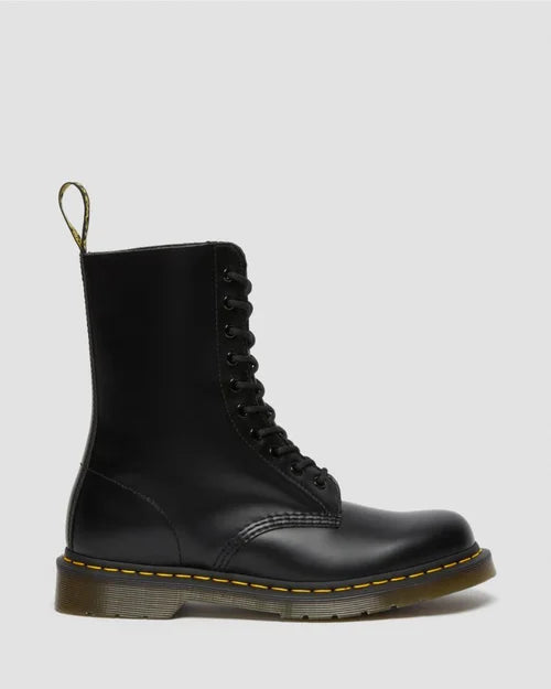 DR MARTENS 1490 SMOOTH - BLACK