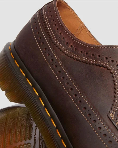 DR MARTENS 3989 CRAZY HORSE - DARK BROWN