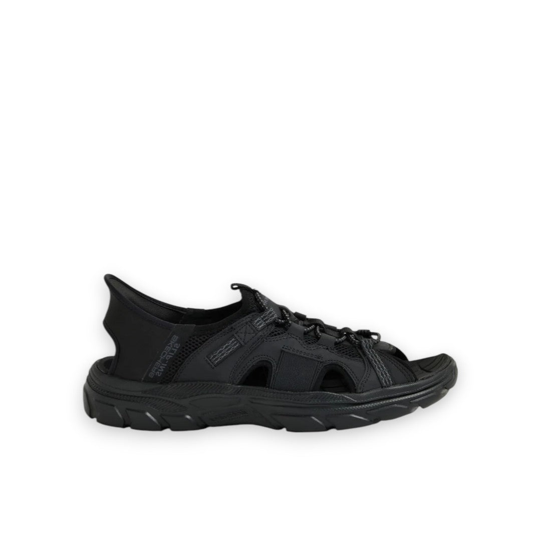 SKECHERS REVOLTED SLIP IN MERRICK - BLACK