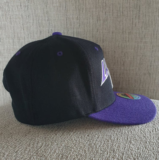 MITCHELL & NESS LAKERS SNAPBACK - BLACK/PURPLE/YELLOW