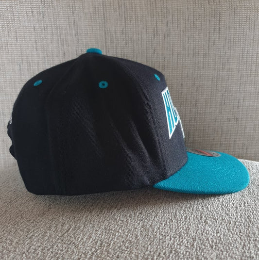 MITCHELL & NESS HORNETS SNAPBACK - BLACK/TEAL